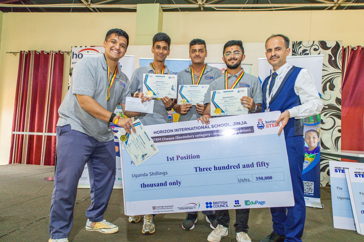 Horizon International School A Level Students