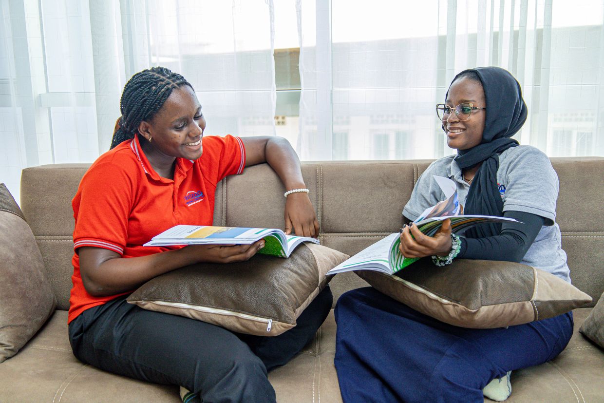 Students interacting positively